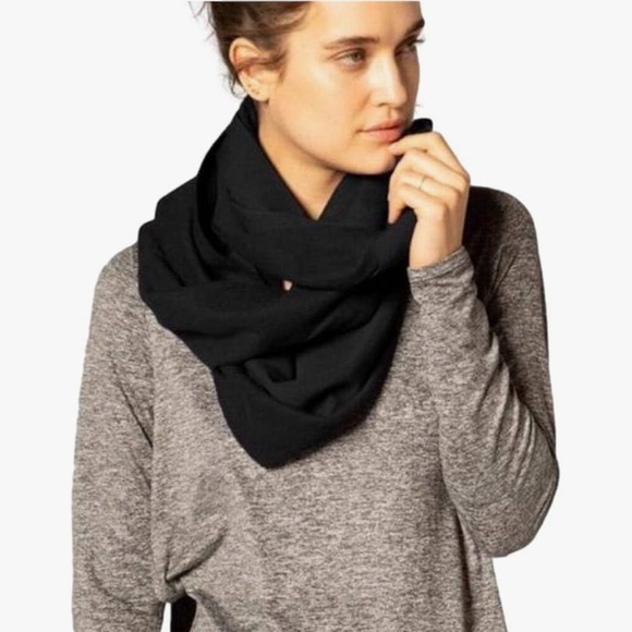 NWT - Beyond Yoga Infinity Hidden Pocket Scarf - Picture 5 of 11